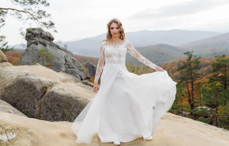 The Timeless Elegance of Long-Sleeve Wedding Dresses - Mediasprints.com
