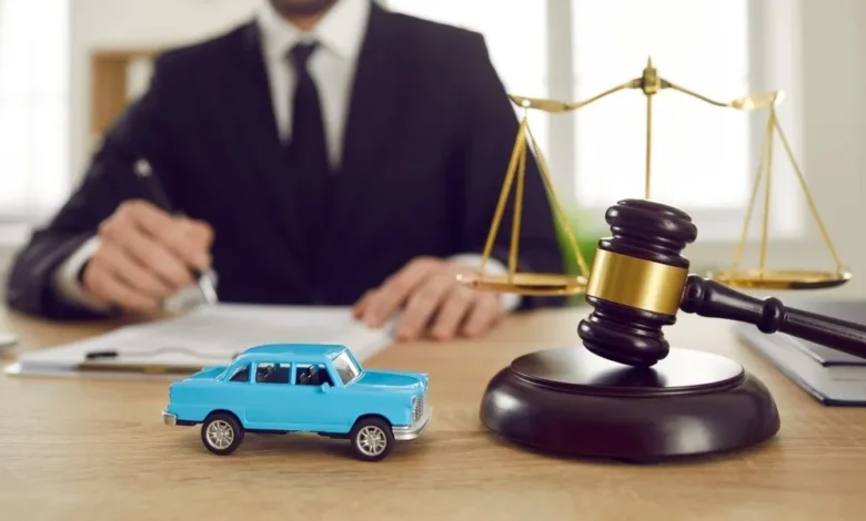 How Can An Auto Accident Attorney Help To File a Lawsuit?